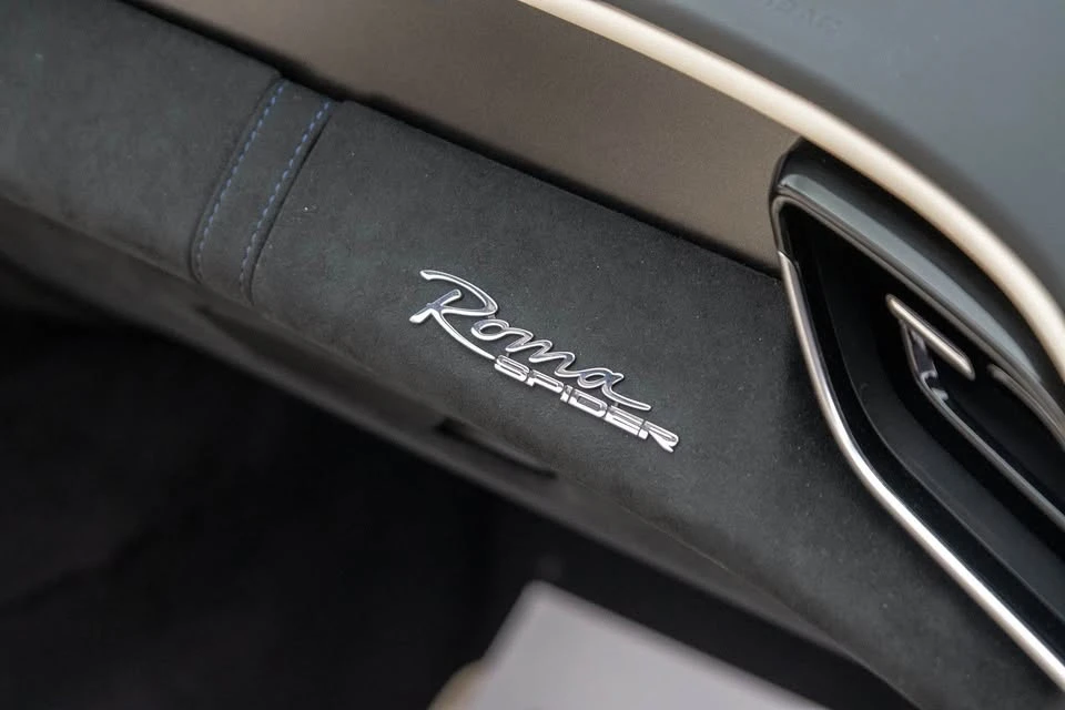 2026 Ferrari Roma Spider - Image 9 of 12