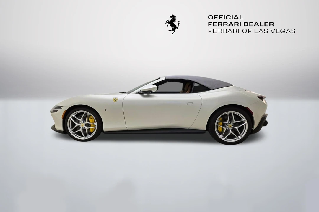 2026 Ferrari Roma Spider - Image 12 of 31