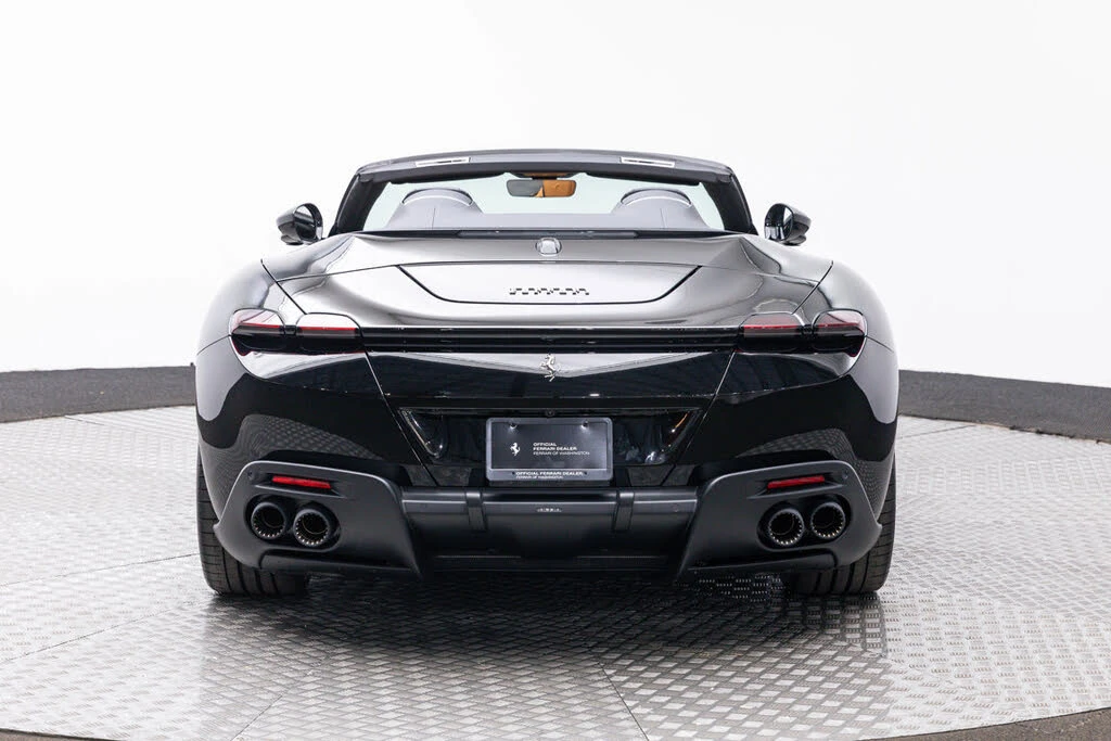 2026 Ferrari Roma Spider - Image 8 of 31