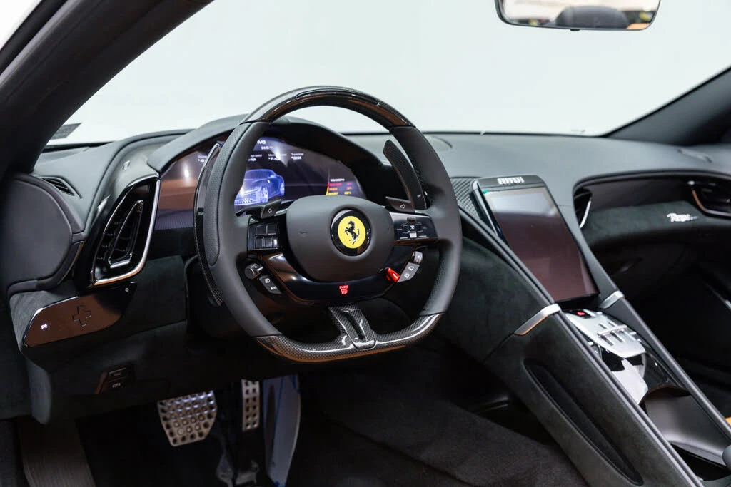 2026 Ferrari Roma Spider - Image 4 of 31