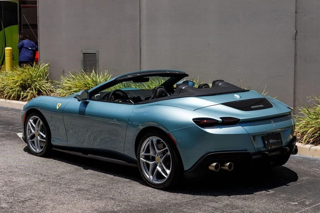 2026 Ferrari Roma Spider - Image 3 of 31