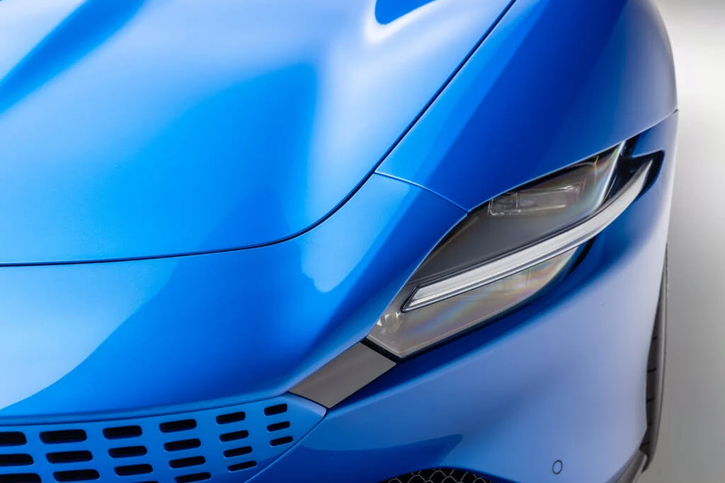 2026 Ferrari Roma Spider - Image 26 of 31