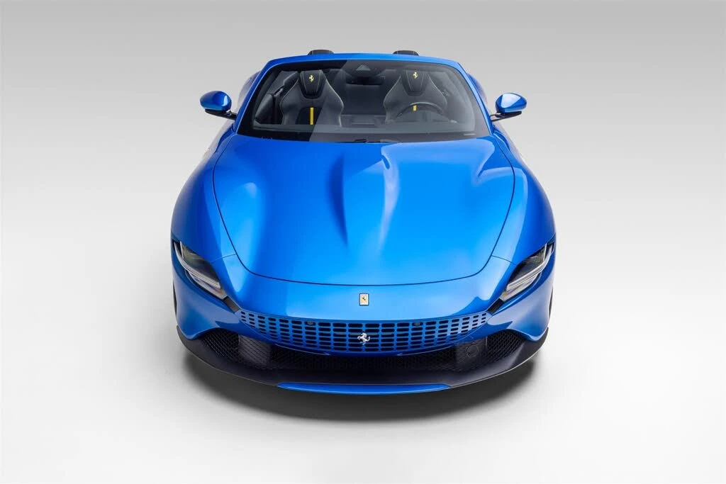 2026 Ferrari Roma Spider - Image 7 of 31