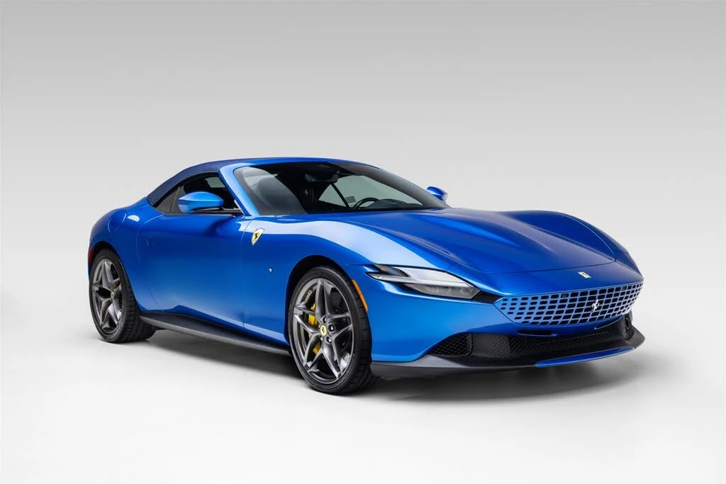2026 Ferrari Roma Spider - Image 12 of 31