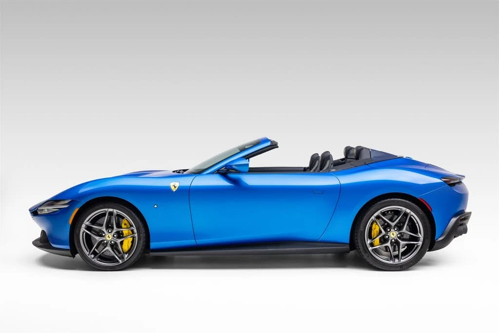 2026 Ferrari Roma Spider - Image 3 of 31