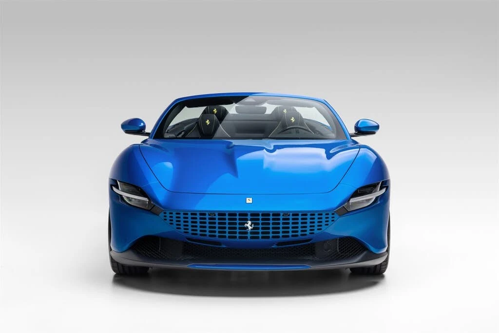 2026 Ferrari Roma Spider - Image 6 of 31
