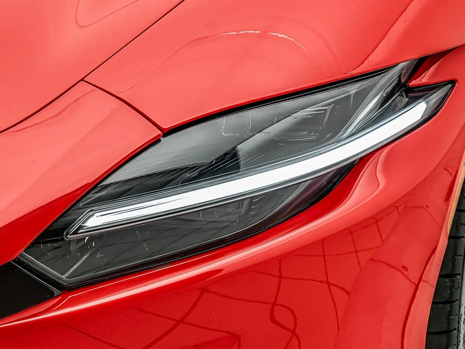 2026 Ferrari Roma Spider - Image 24 of 31