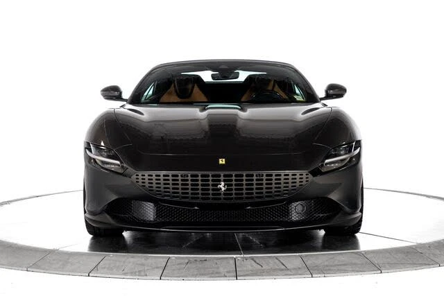 2026 Ferrari Roma Spider - Image 13 of 31
