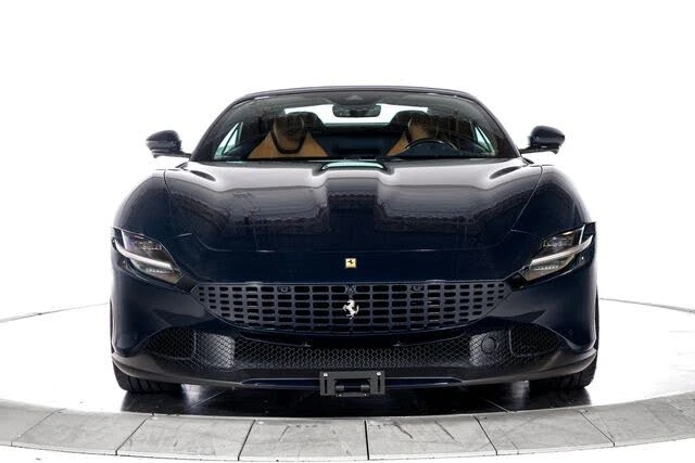 2026 Ferrari Roma Spider - Image 13 of 31
