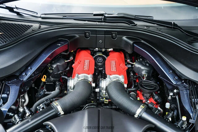 2026 Ferrari Roma Spider - Image 24 of 31