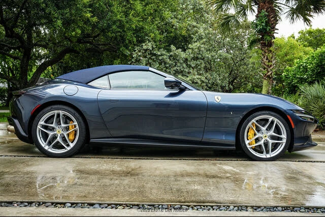 2026 Ferrari Roma Spider - Image 20 of 31