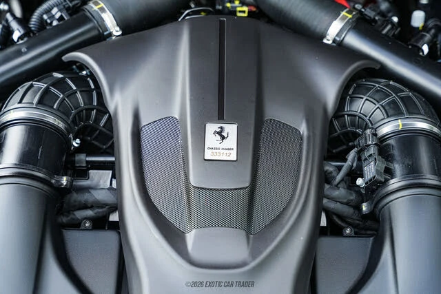 2026 Ferrari Roma Spider - Image 25 of 31