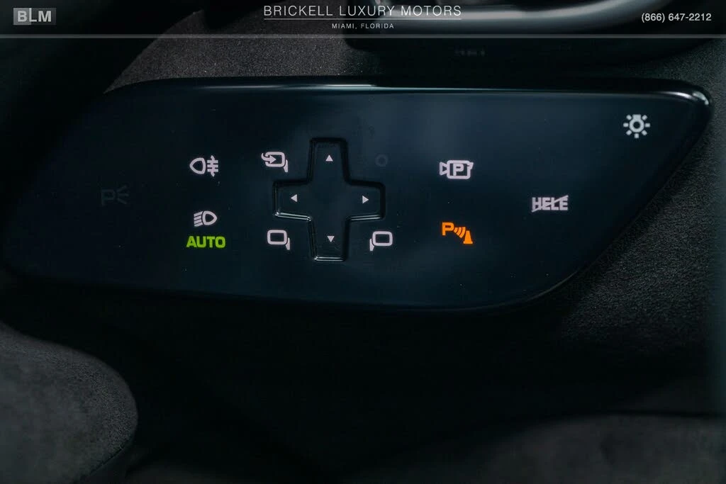 2026 Ferrari Roma Spider - Image 29 of 31