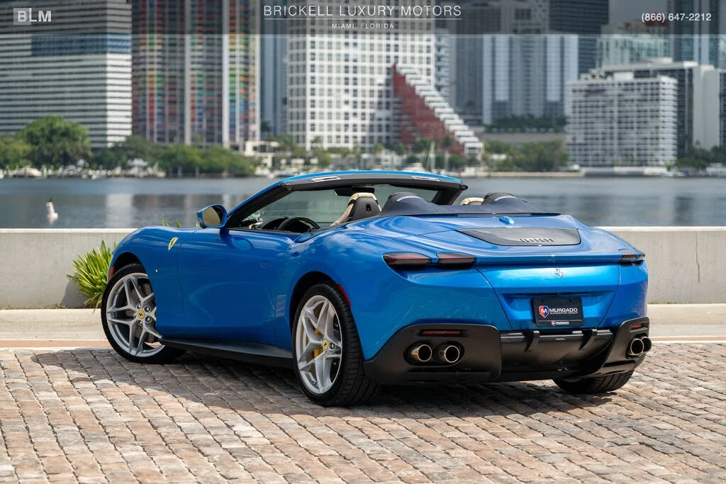 2026 Ferrari Roma Spider - Image 13 of 31
