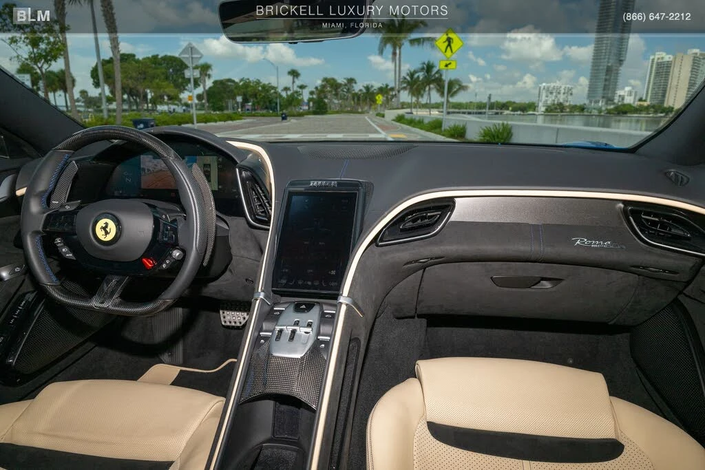 2026 Ferrari Roma Spider - Image 8 of 31