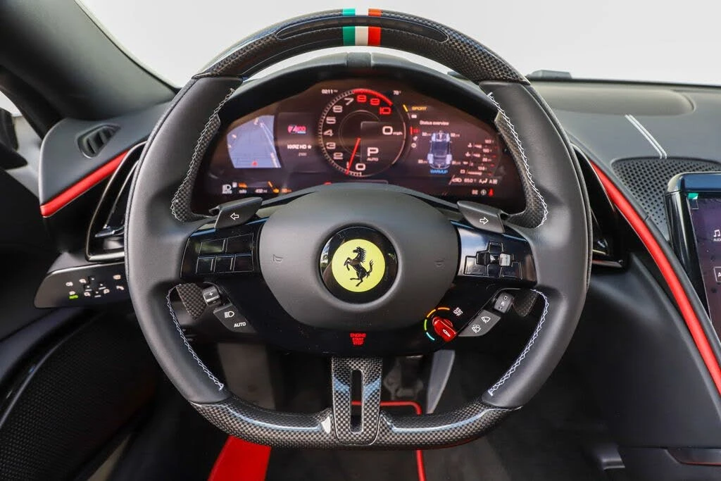 2026 Ferrari Roma Spider - Image 22 of 31