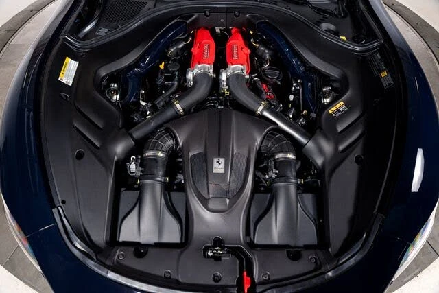 2026 Ferrari Roma Spider - Image 14 of 31