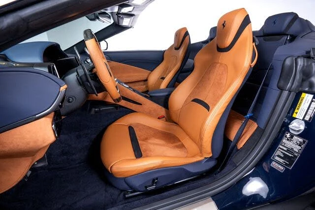 2026 Ferrari Roma Spider - Image 4 of 31