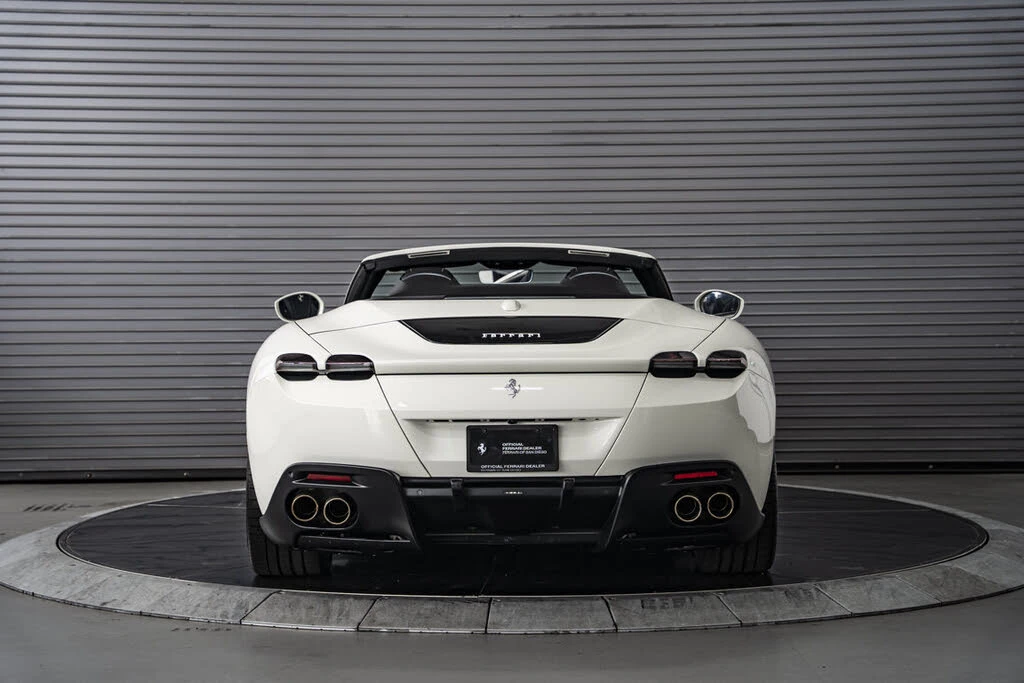 2026 Ferrari Roma Spider - Image 4 of 31