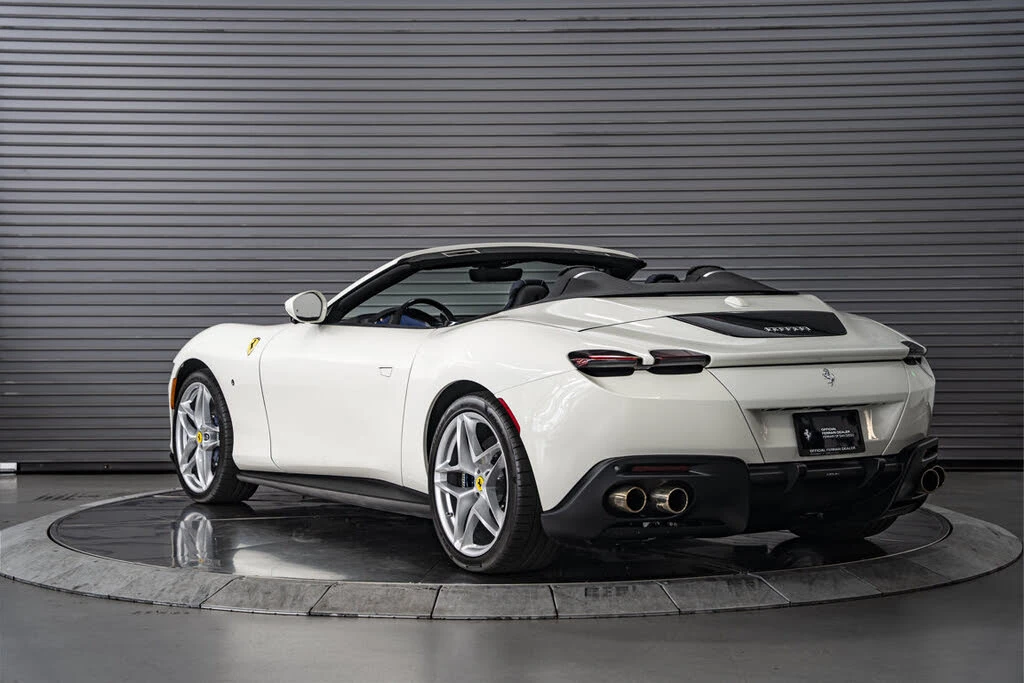 2026 Ferrari Roma Spider - Image 3 of 31