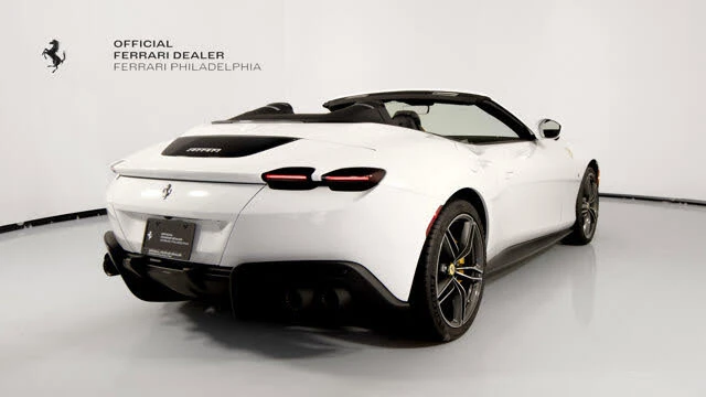 2026 Ferrari Roma Spider - Image 8 of 20
