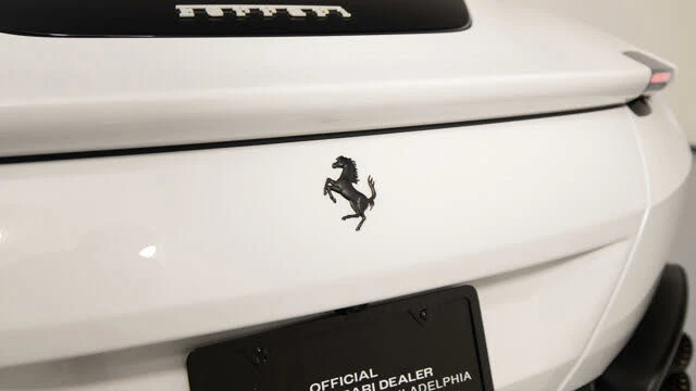 2026 Ferrari Roma Spider - Image 14 of 20