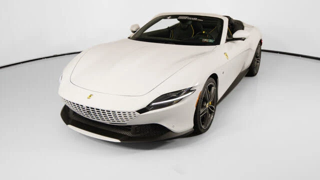 2026 Ferrari Roma Spider - Image 11 of 20