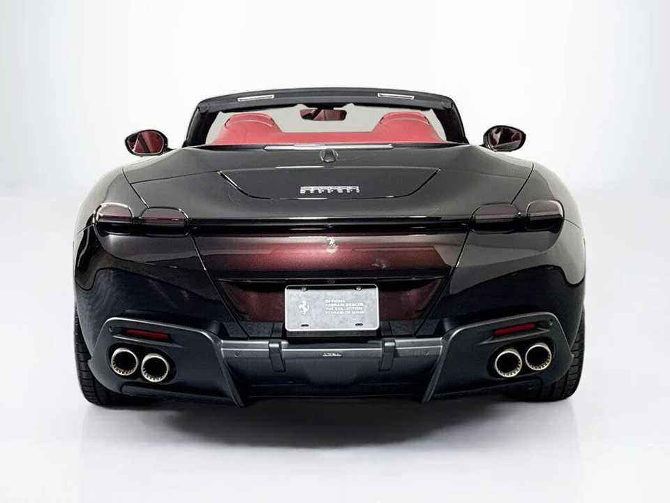 2026 Ferrari Roma Spider - Image 8 of 27
