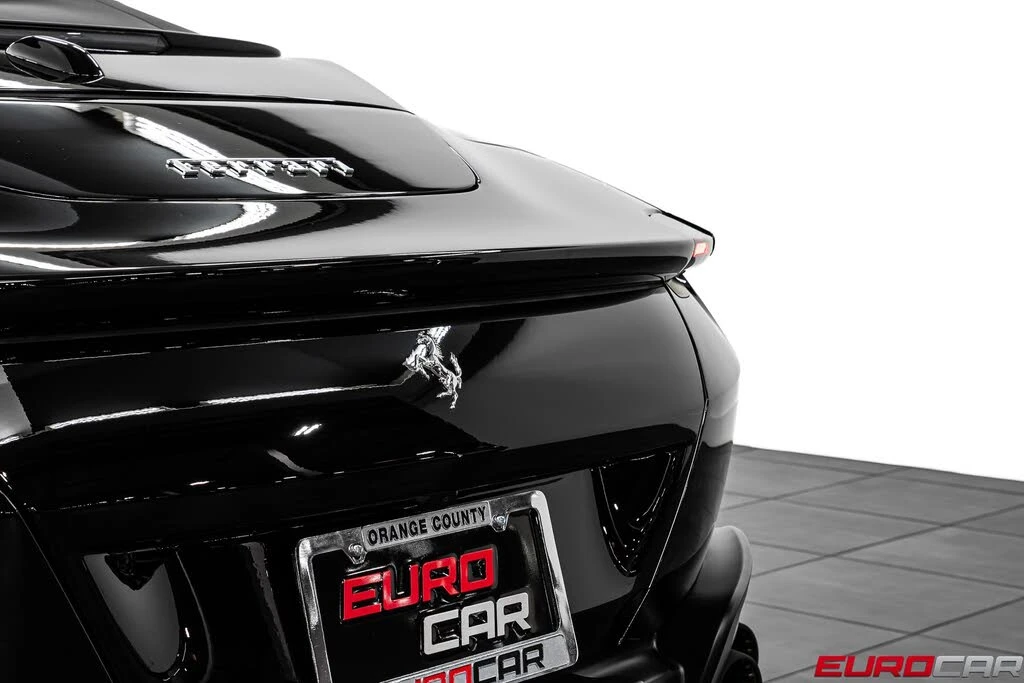 2026 Ferrari Roma Spider - Image 22 of 31
