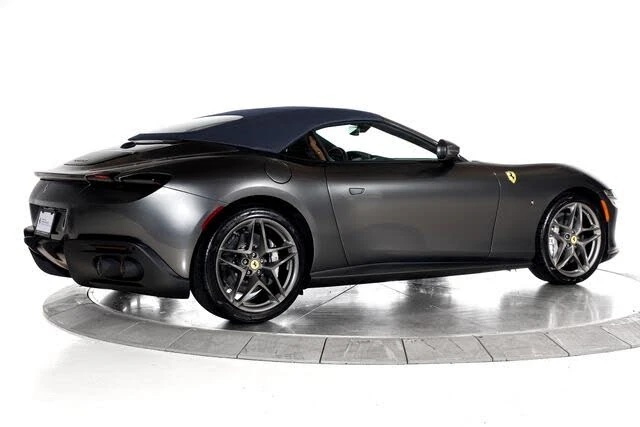 2026 Ferrari Roma Spider - Image 2 of 31