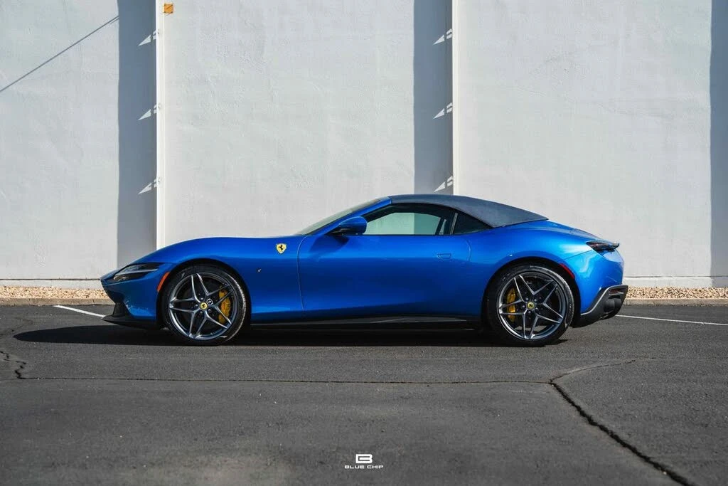 2026 Ferrari Roma Spider - Image 6 of 31