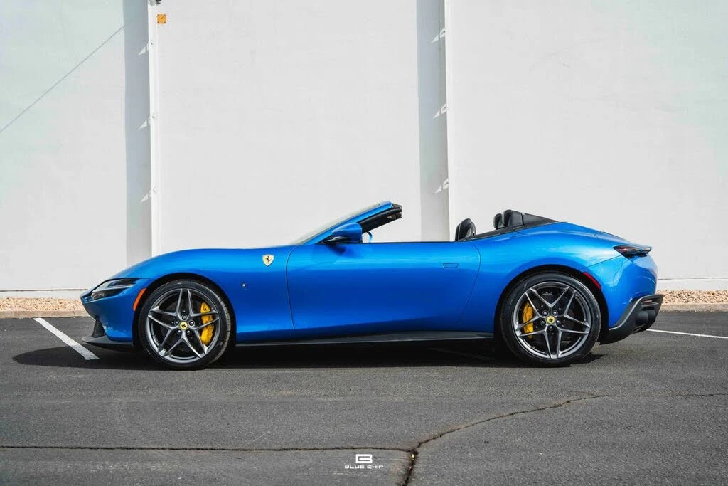 2026 Ferrari Roma Spider - Image 3 of 31