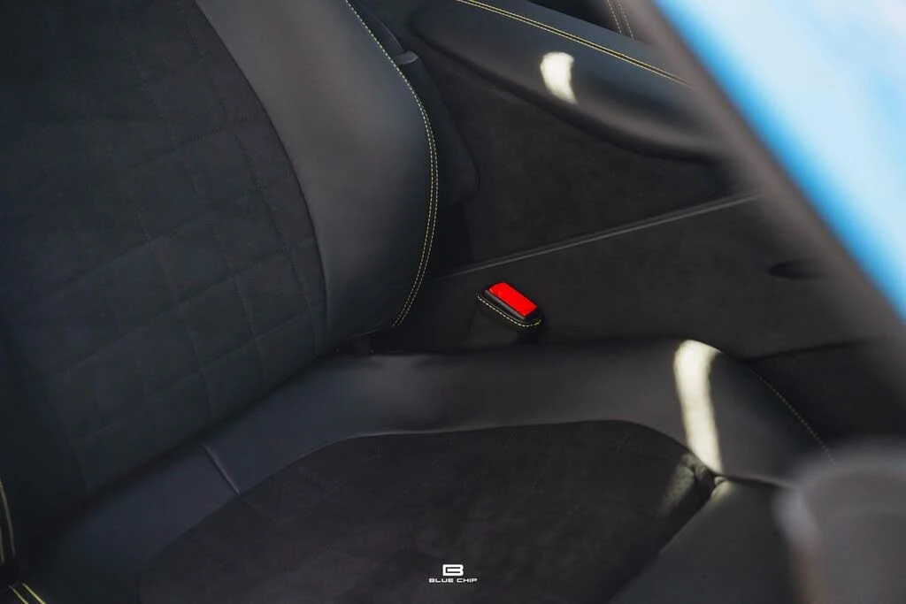2026 Ferrari Roma Spider - Image 27 of 31
