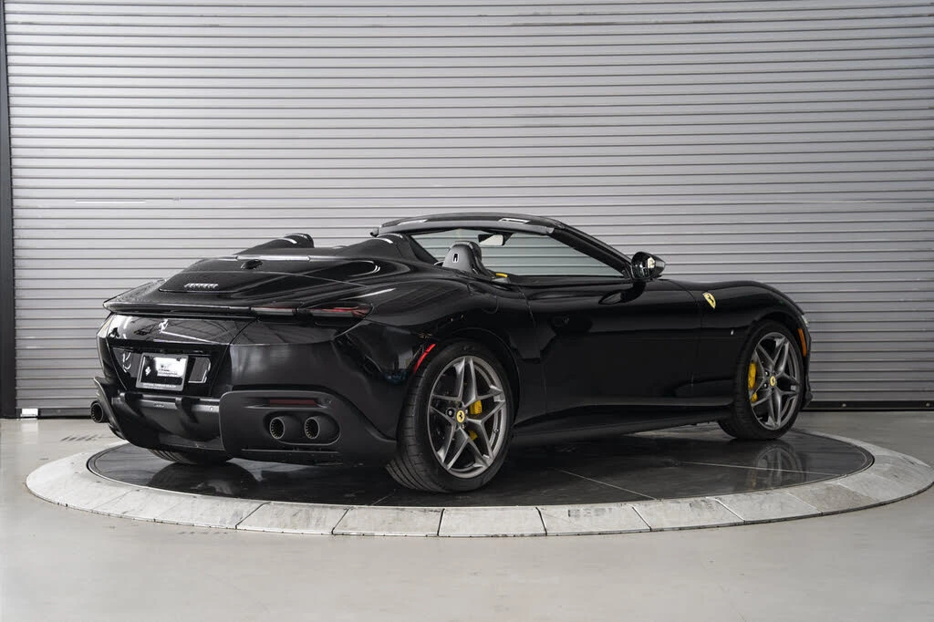 2026 Ferrari Roma Spider - Image 5 of 31