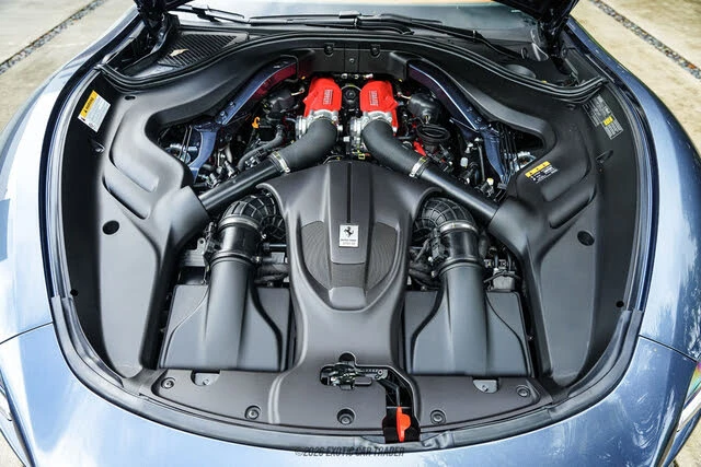 2026 Ferrari Roma Spider - Image 23 of 31