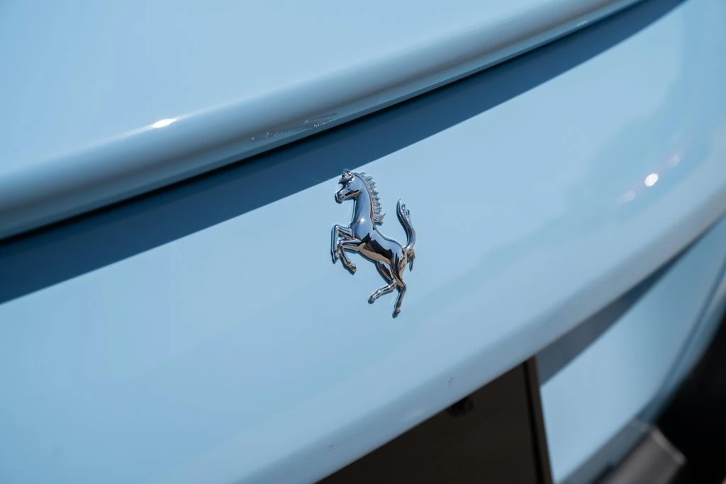 2026 Ferrari Roma Spider - Image 23 of 31