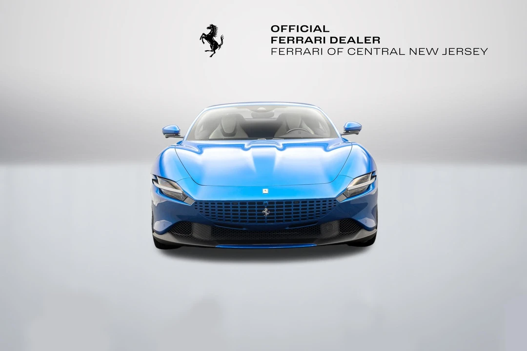 2026 Ferrari Roma Spider - Image 10 of 31