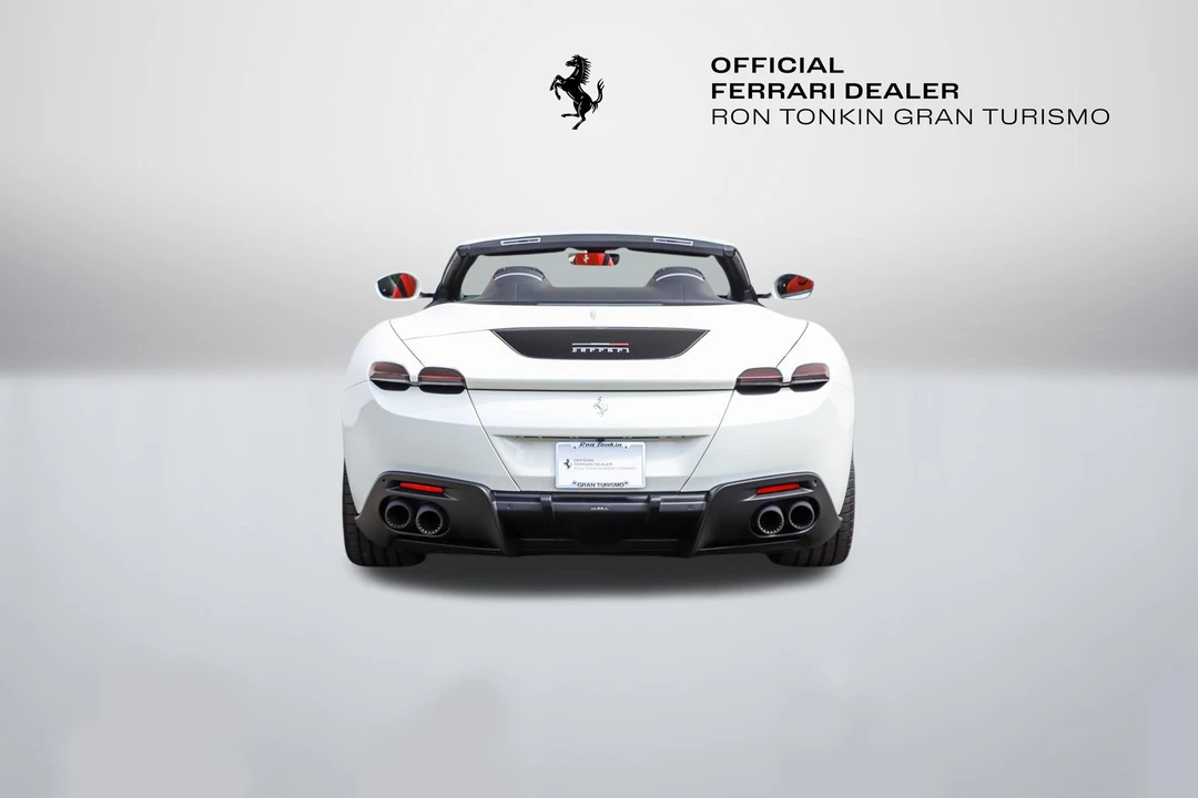 2026 Ferrari Roma Spider - Image 7 of 31