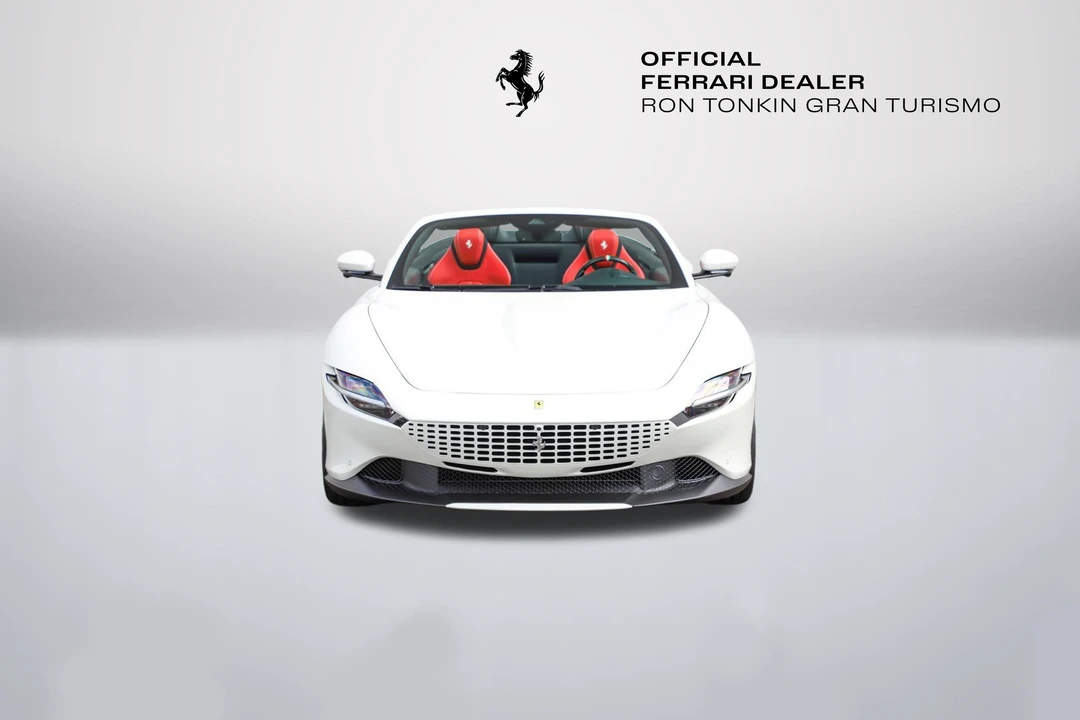 2026 Ferrari Roma Spider - Image 15 of 31