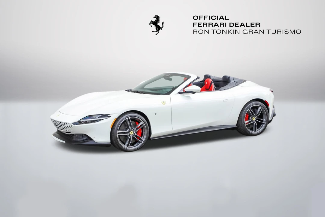 2026 Ferrari Roma Spider - Image 13 of 31