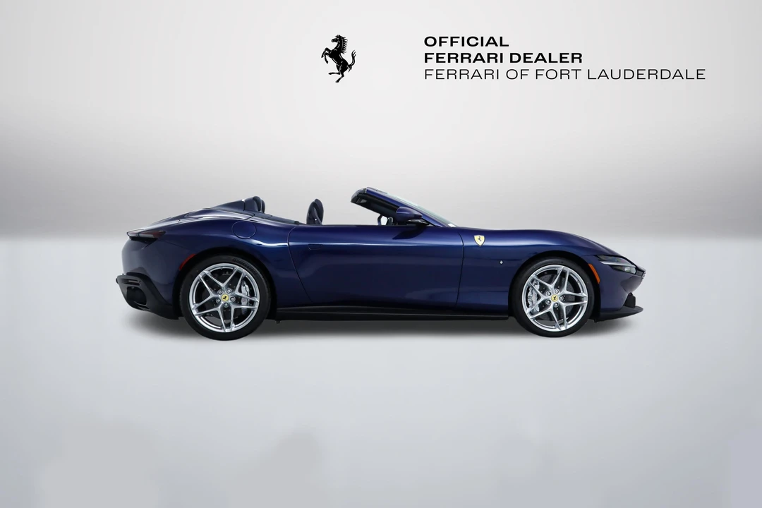2026 Ferrari Roma Spider - Image 10 of 31