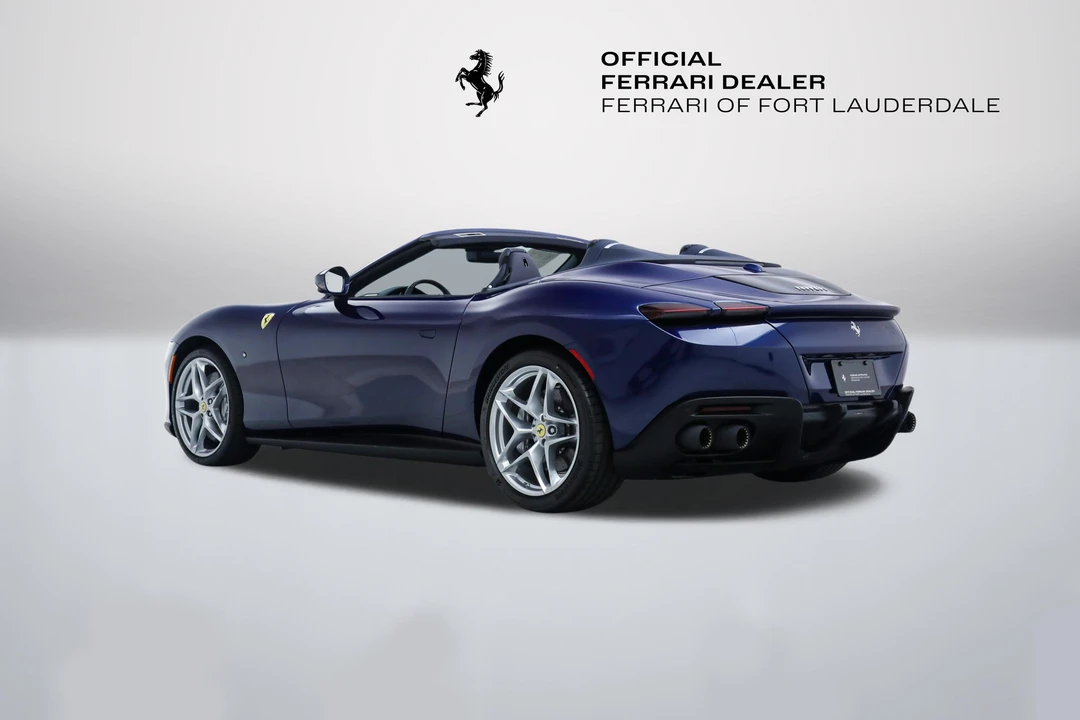 2026 Ferrari Roma Spider - Image 8 of 31