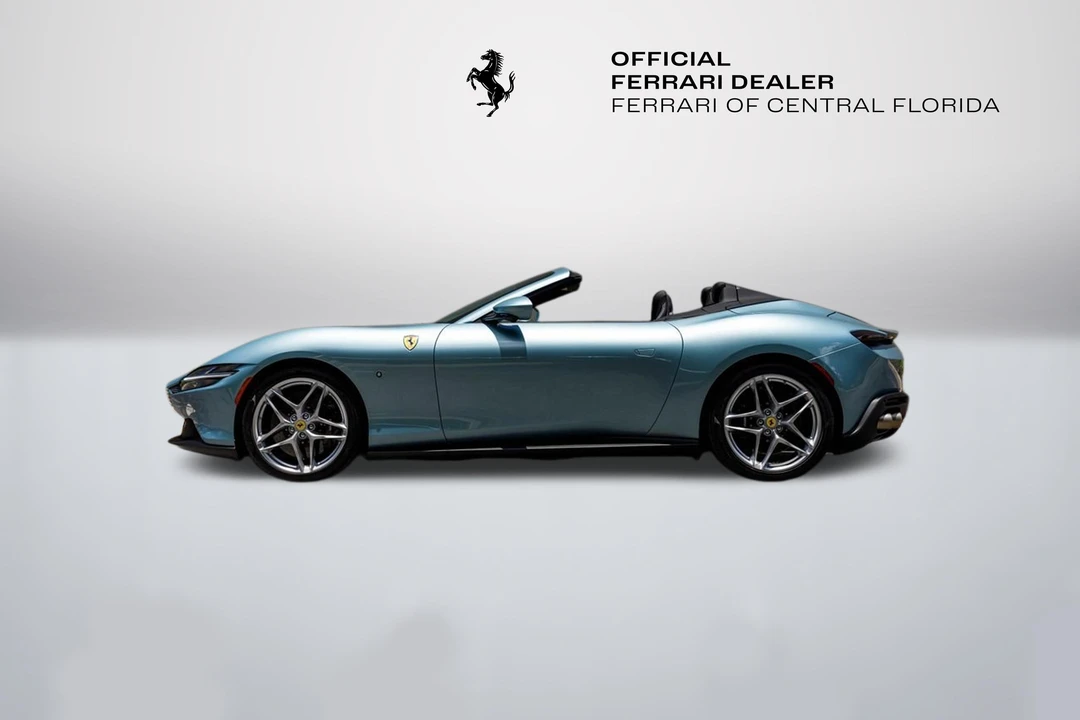 2026 Ferrari Roma Spider - Image 2 of 31