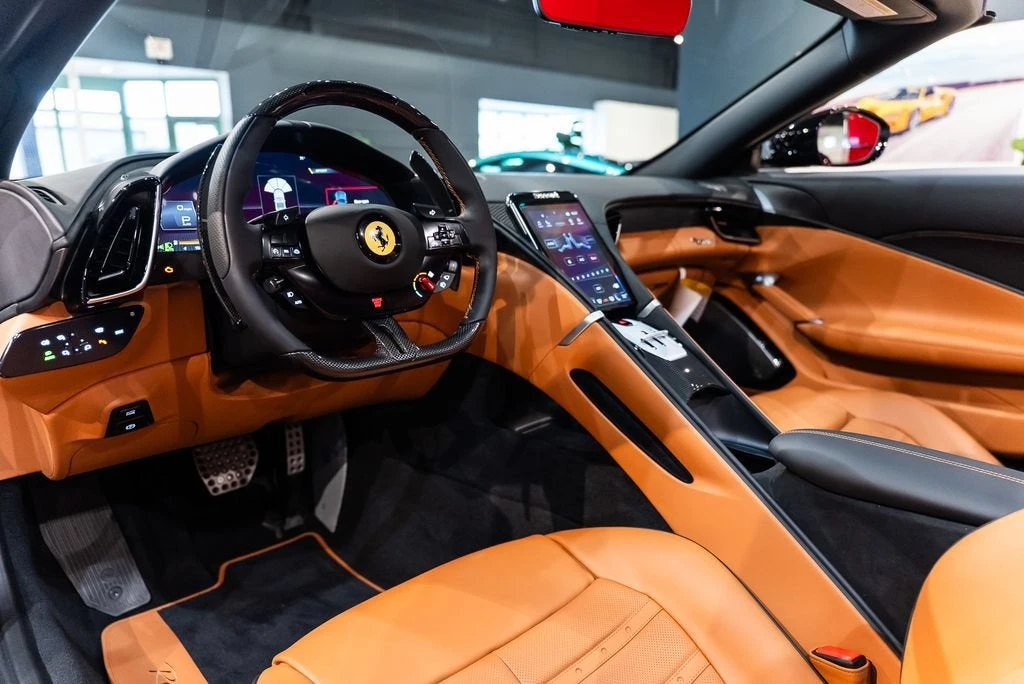 2026 Ferrari Roma Spider - Image 27 of 31