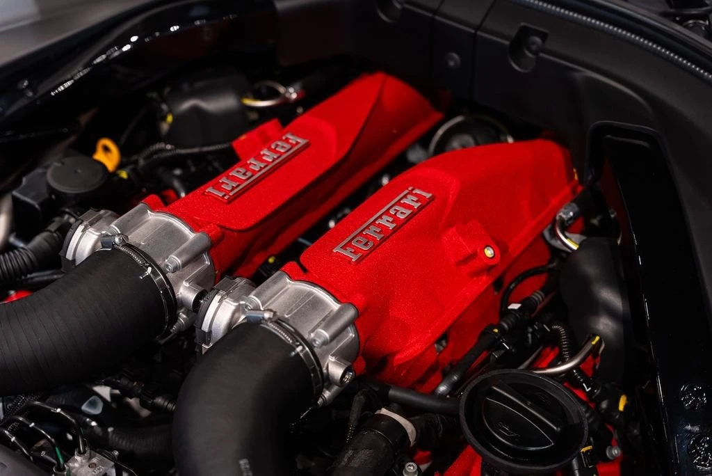 2026 Ferrari Roma Spider - Image 19 of 31