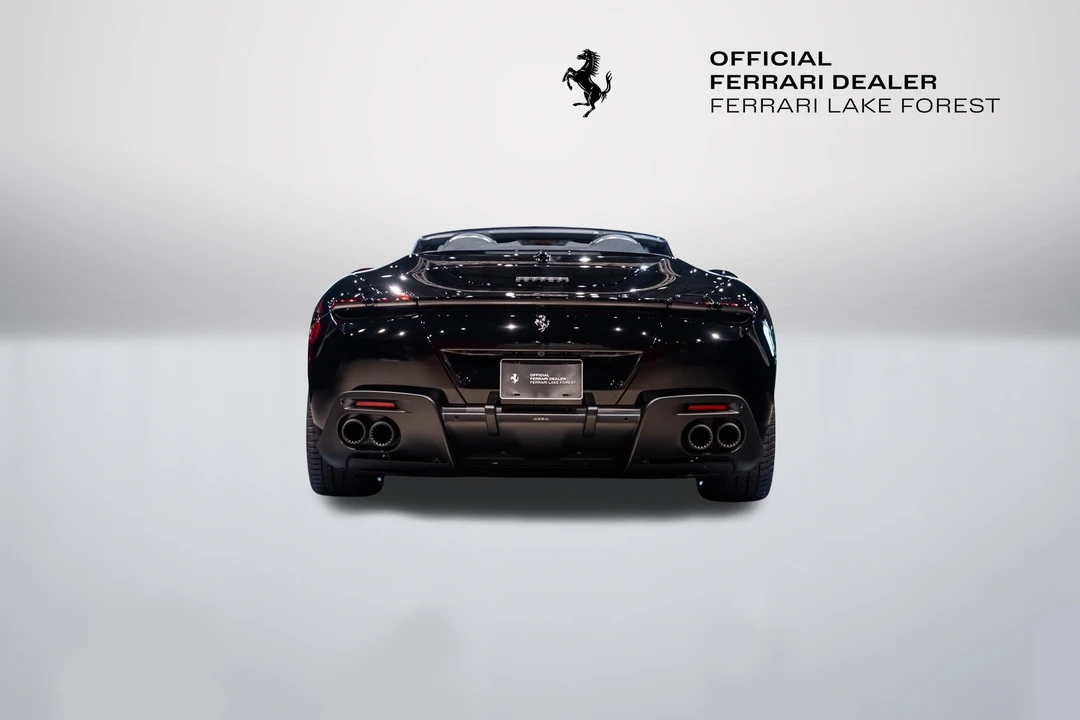 2026 Ferrari Roma Spider - Image 11 of 31