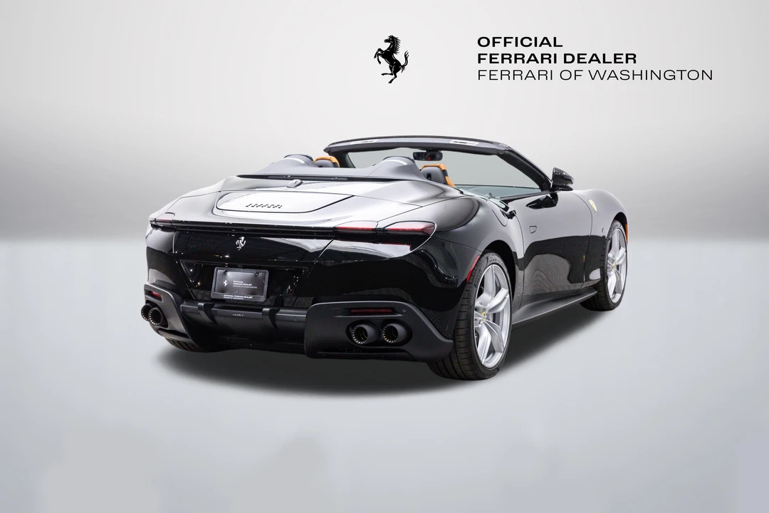 2026 Ferrari Roma Spider - Image 7 of 31