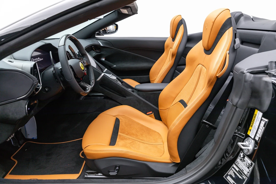 2026 Ferrari Roma Spider - Image 5 of 31