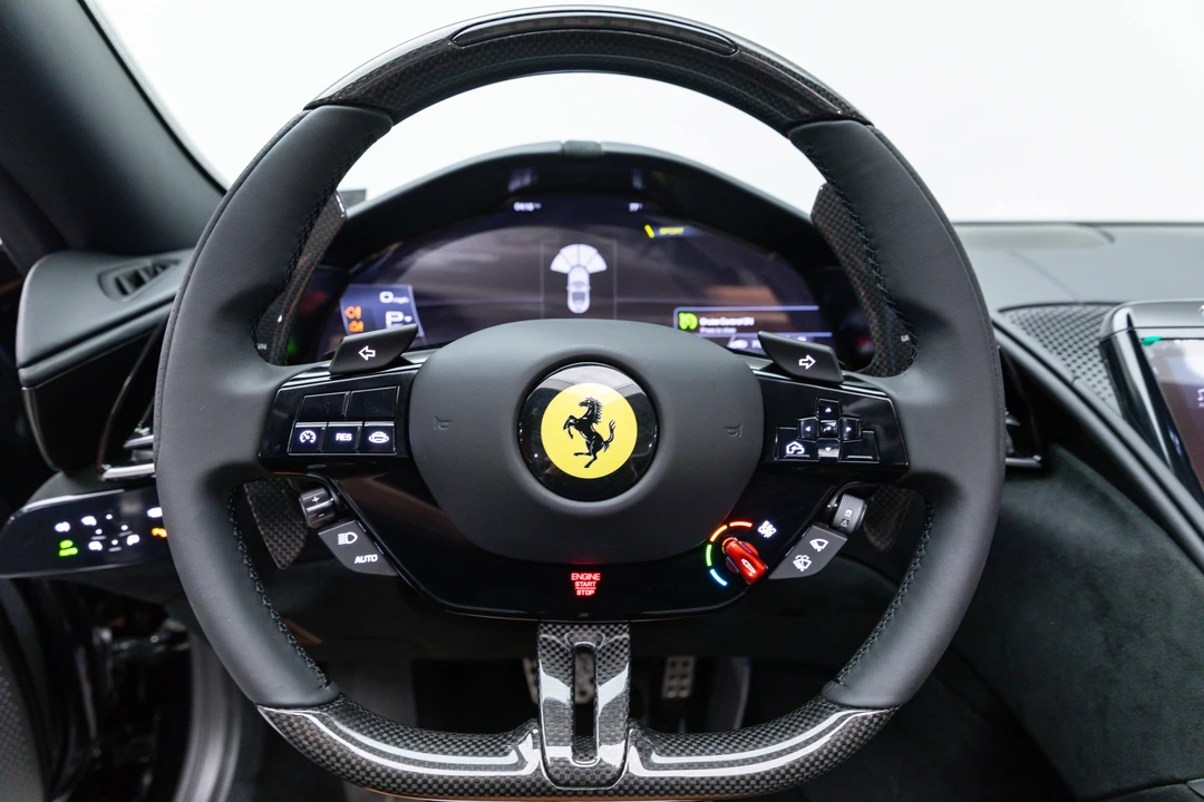 2026 Ferrari Roma Spider - Image 22 of 31