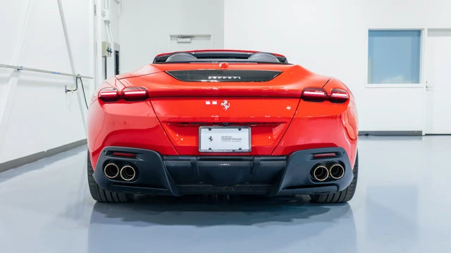 2026 Ferrari Roma Spider - Image 15 of 16